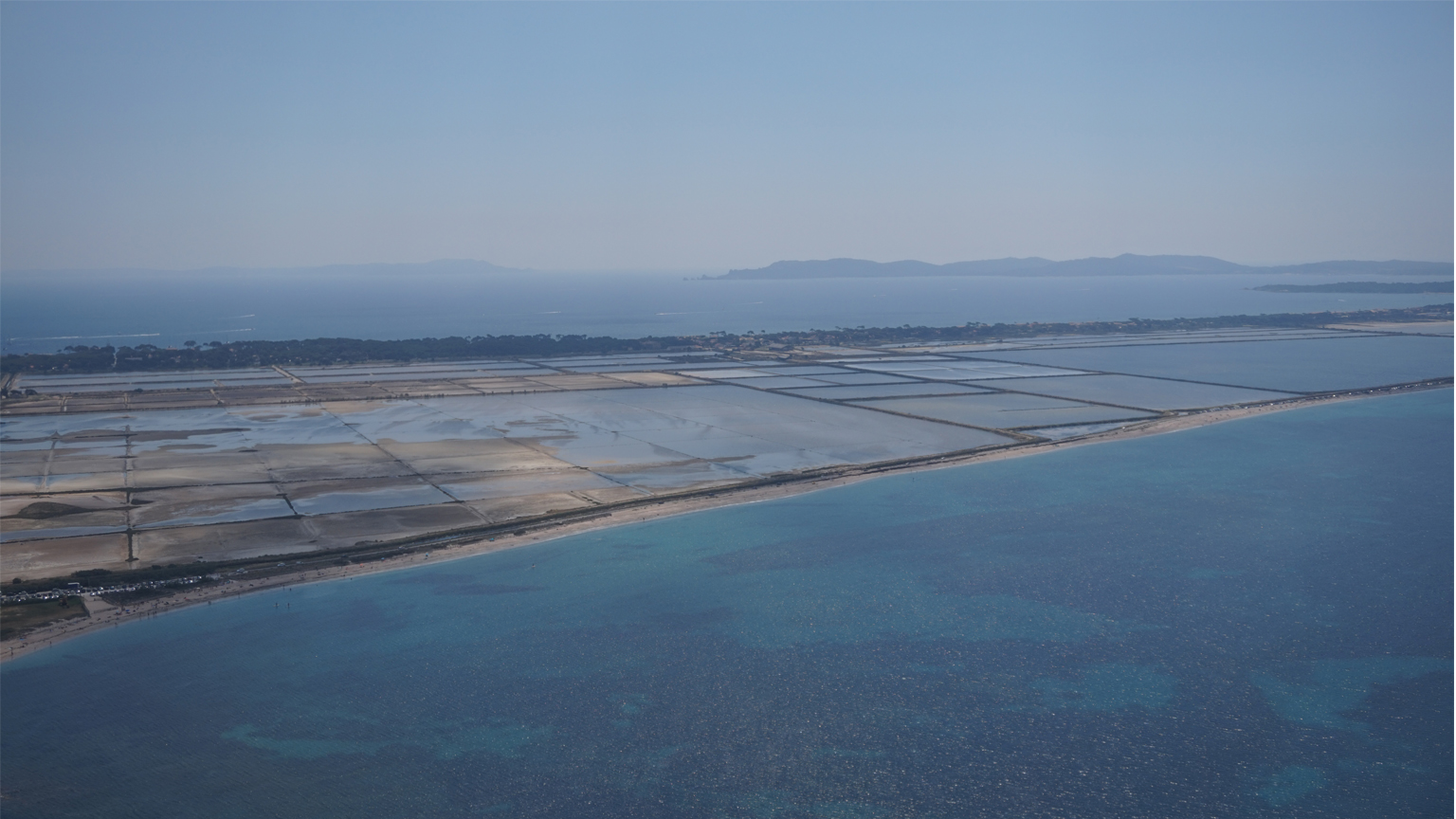 Risques d’érosion littorale : Petit-Bourg, Hyères et Lacanau