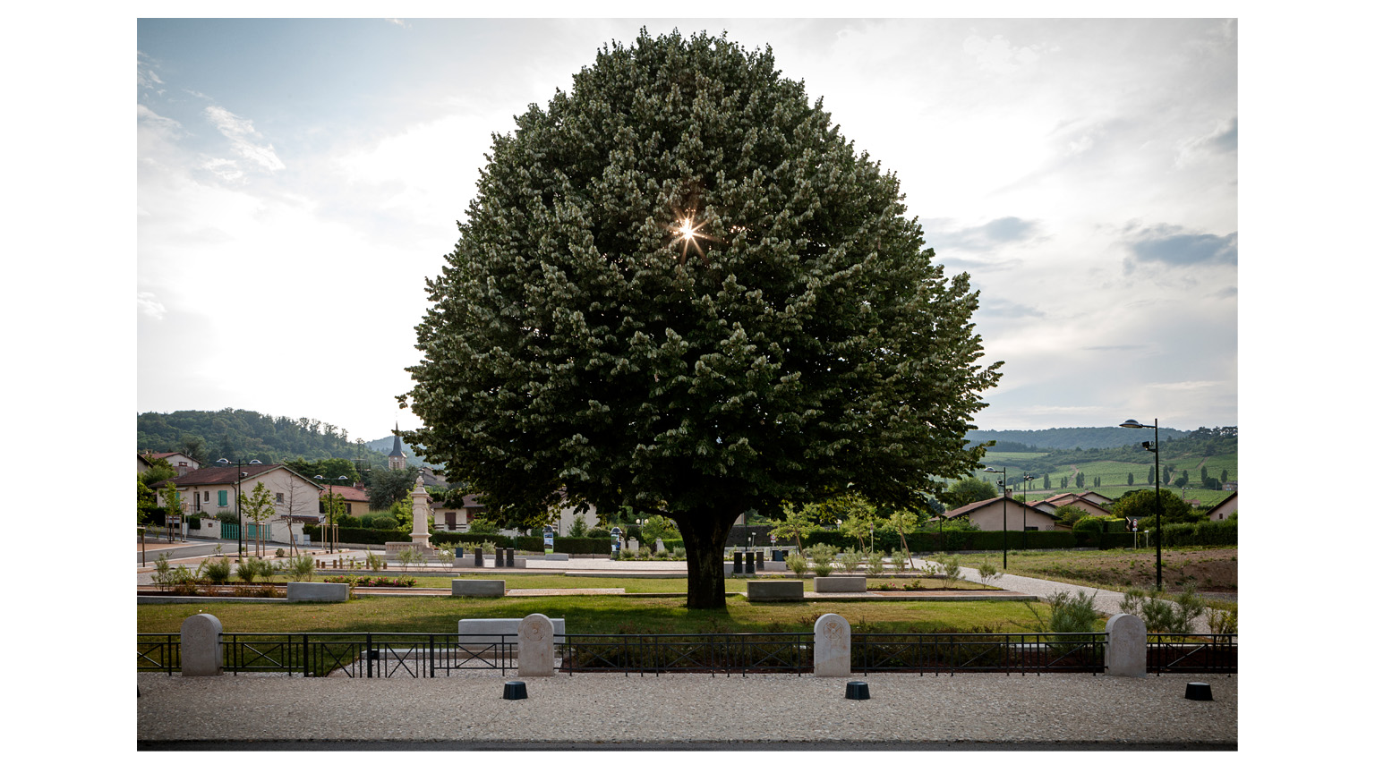 Place du village d’Odenas