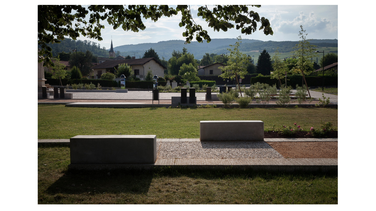 Place du village d’Odenas